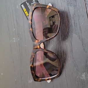 Foster Grant sunglasses